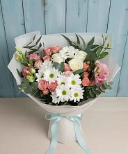 Букет цветов из:  Розы, Лизиантусы и Хризантемы в Строителе Белгородской области