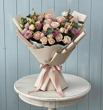 Букет цветов из:  Розы и Лизиантусы в Строителе Белгородской области