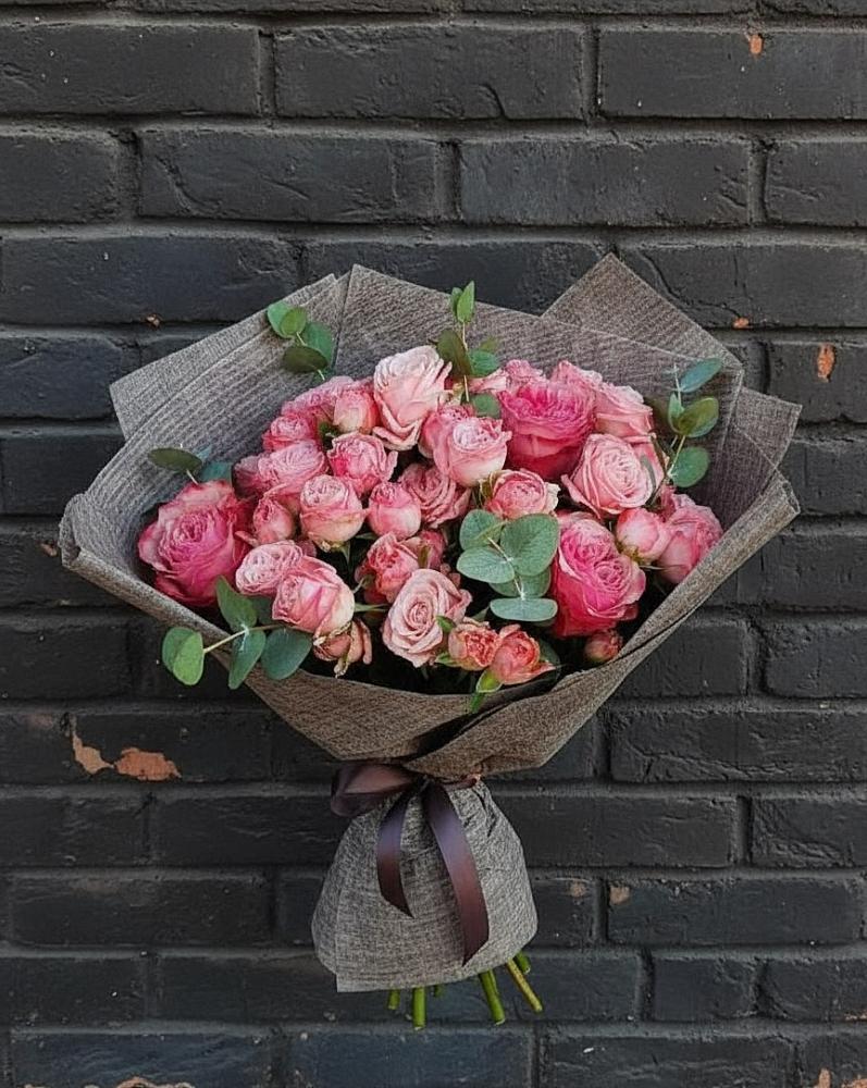 Букет цветов из: Розы в Строителе Белгородской области