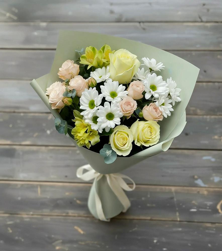 Букет цветов из: Альстромерии, Розы и Хризантемы в Строителе Белгородской области