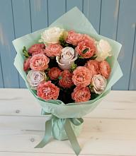 Букет цветов из:  Розы в Строителе Белгородской области