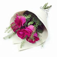 Букет цветов из:  Розы в Строителе Белгородской области