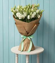 Букет цветов из:  Лизиантусы в Строителе Белгородской области