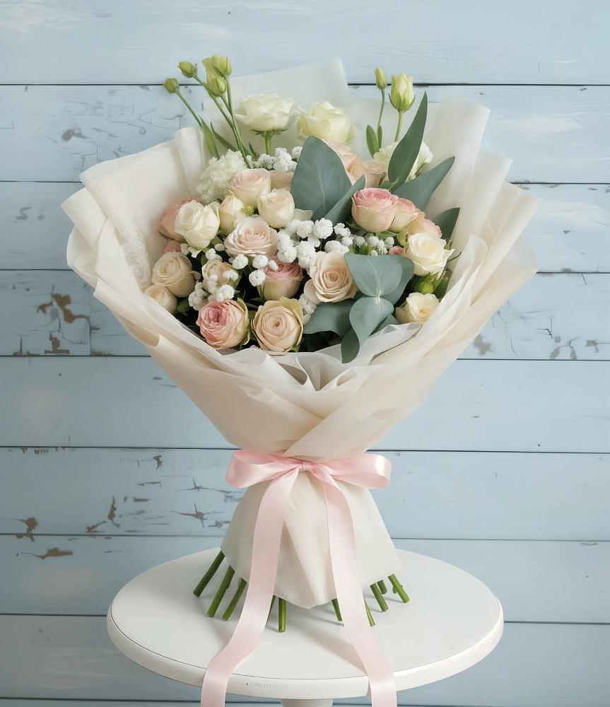 Букет цветов из: Розы и Лизиантусы в Строителе Белгородской области