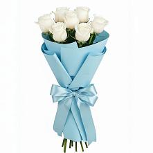 Букет 7 белых роз Проуд в Строителе Белгородской области