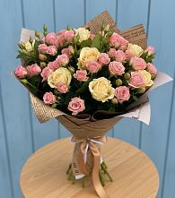 Букет цветов из:  Розы в Строителе Белгородской области
