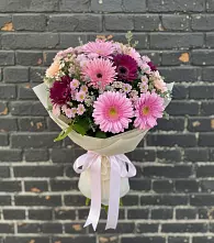 Букет цветов из:  Герберы и Хризантемы в Строителе Белгородской области