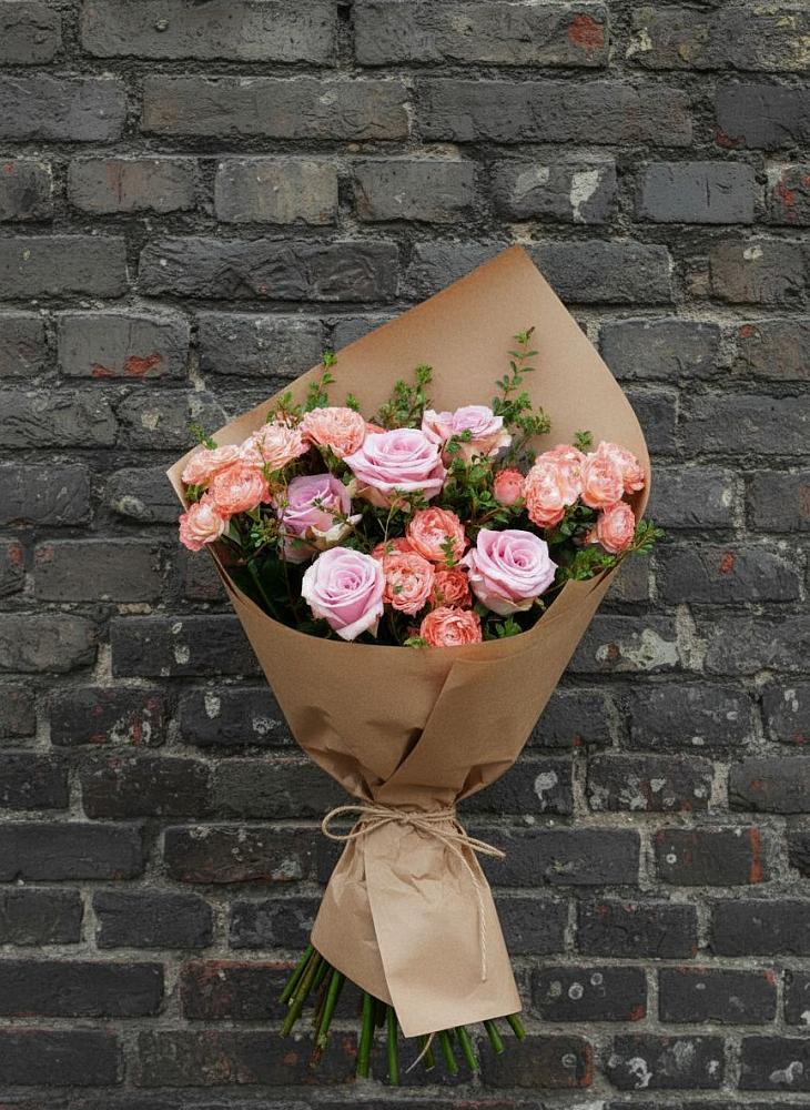 Букет цветов из: Розы в Строителе Белгородской области