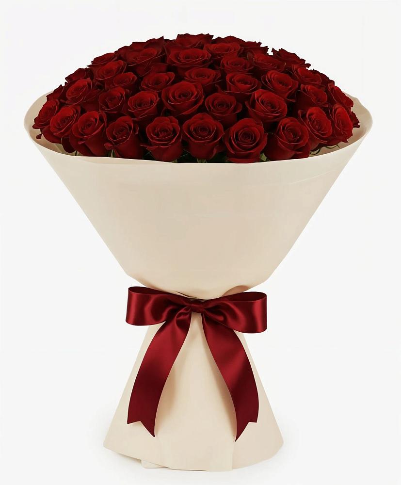 Букет 101 Бордовая роза Блэк Бакарра в Строителе Белгородской области