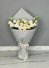 Букет цветов из:  Розы и Лизиантусы в Строителе Белгородской области